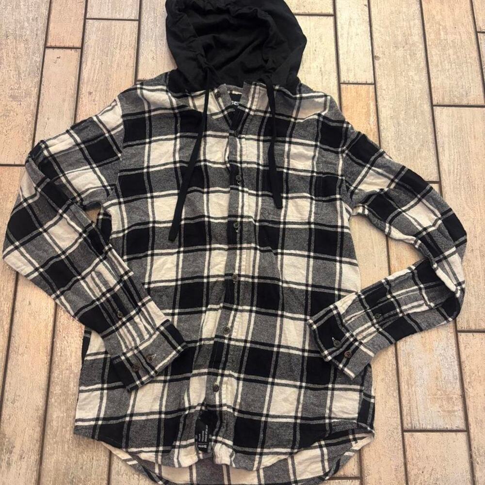 RSQ black and white plaid flannel hoodie in a medium